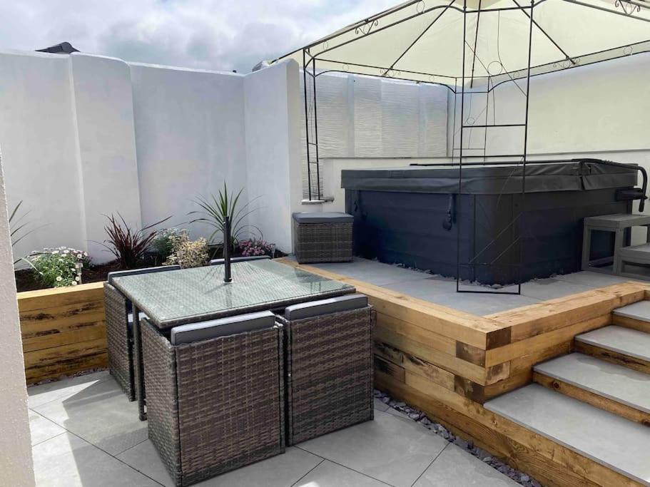 Flat Lode Nook Modern 2 Bed Home With Hot Tub Pool Extérieur photo