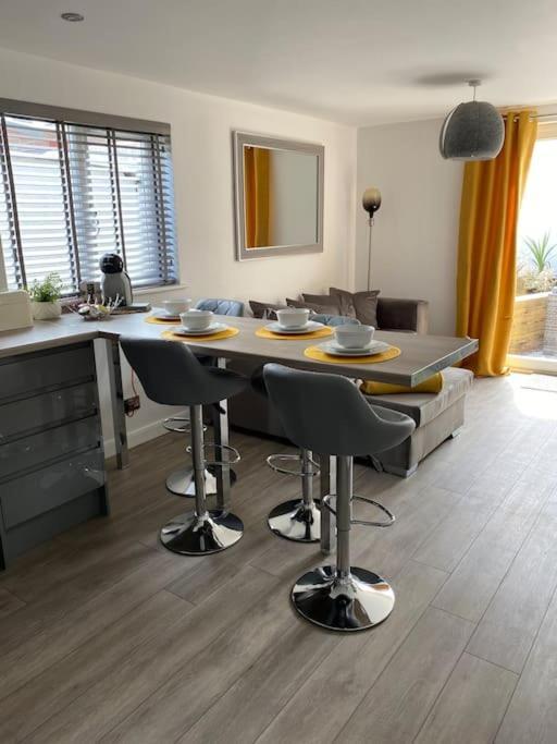 Flat Lode Nook Modern 2 Bed Home With Hot Tub Pool Extérieur photo